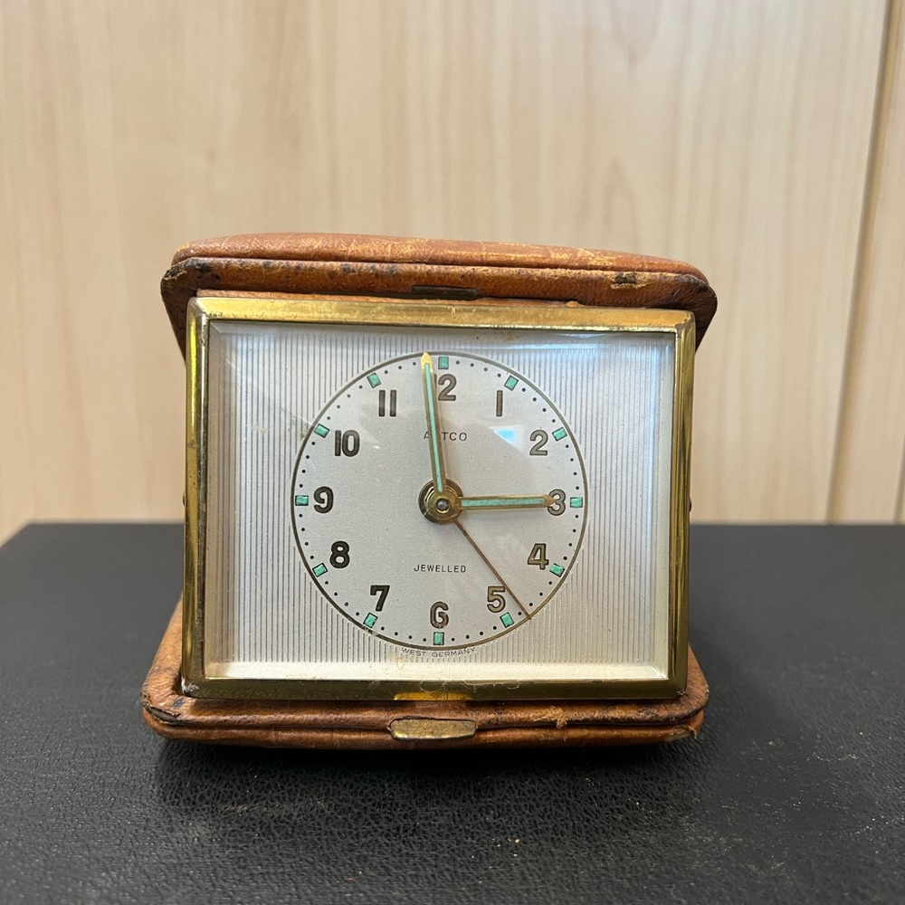 Vintage Artco Travel Clock